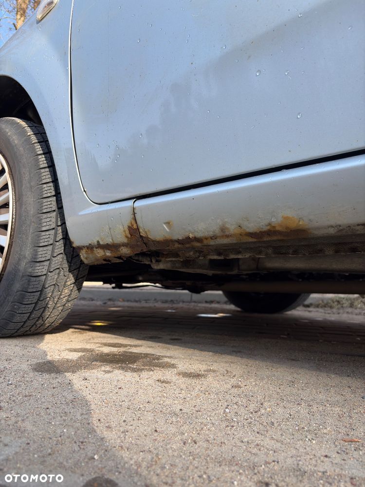 Fiat Grande Punto - 11