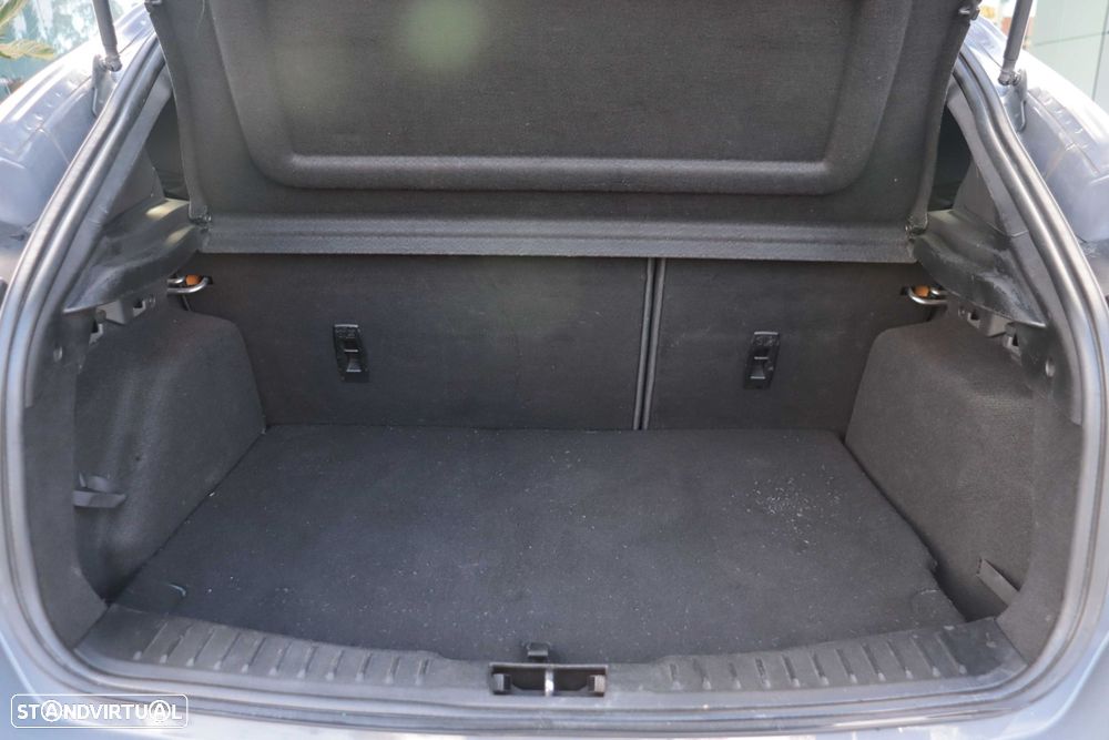 Ford Focus 2.0 TDCi ST-2 - 32