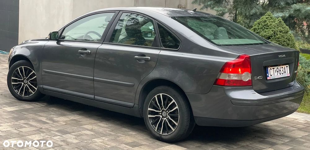 Volvo S40 2.0D Momentum - 4
