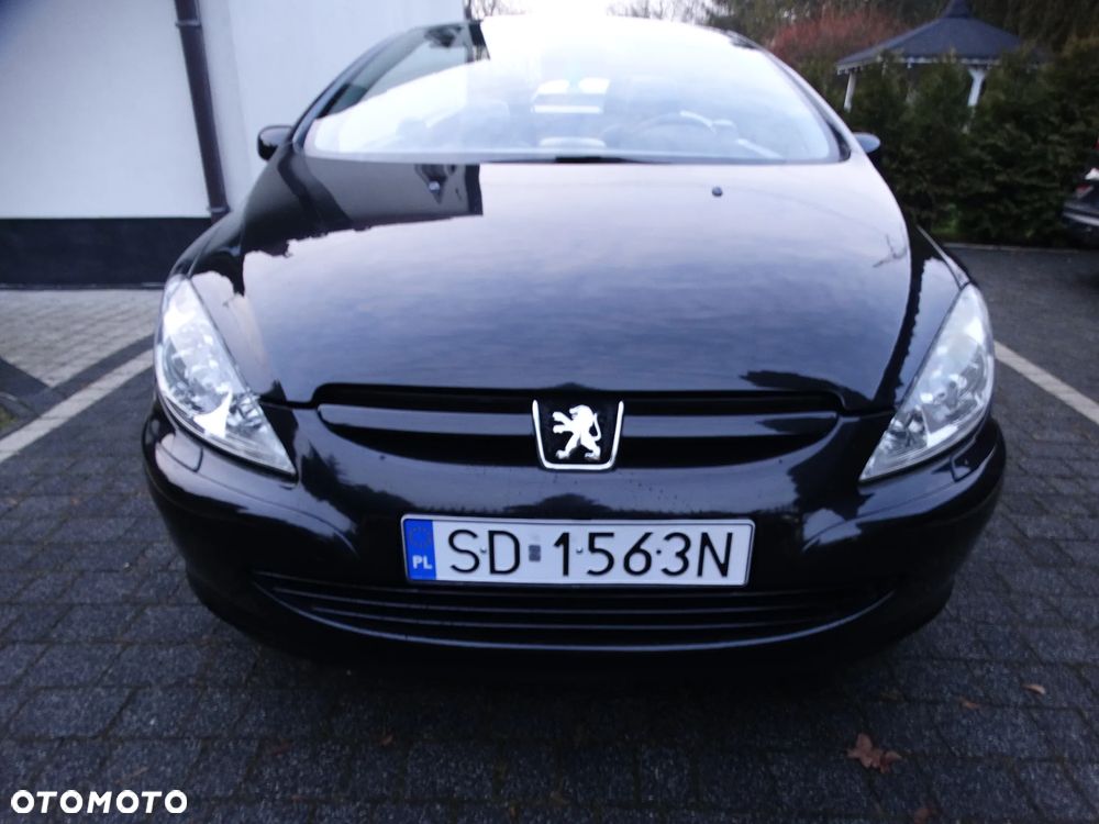 Peugeot 307 CC 1.6 Intense - 11