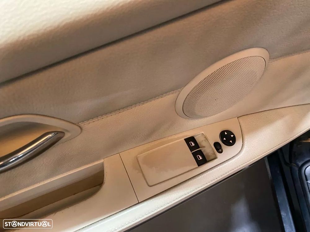 BMW 320 d Coupe - 15