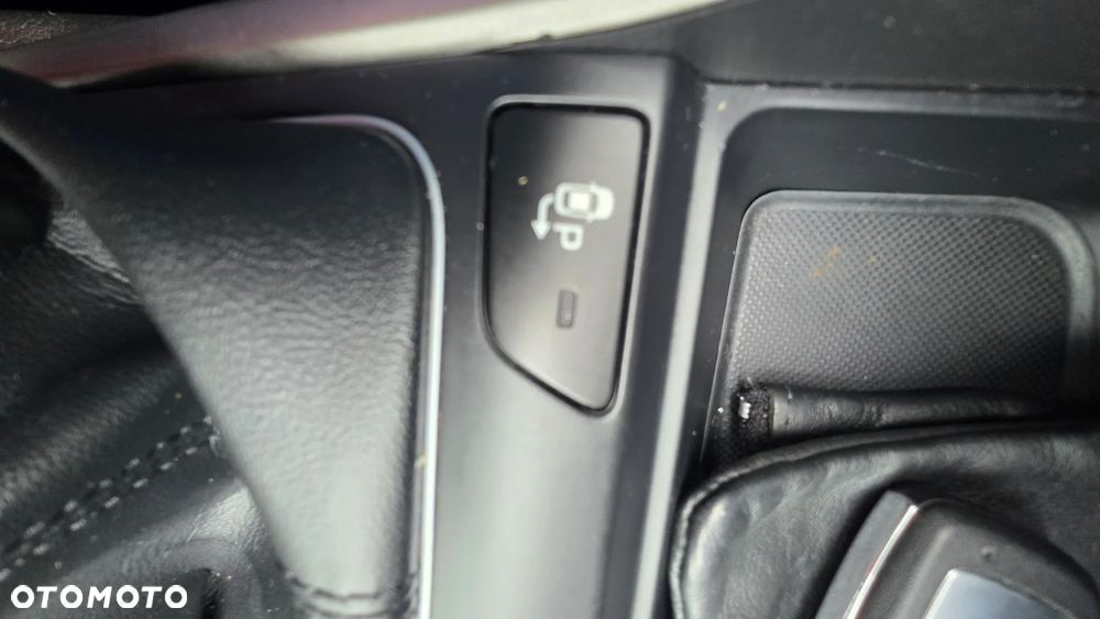 Hyundai i30 blue 1.6 CRDi Premium - 36