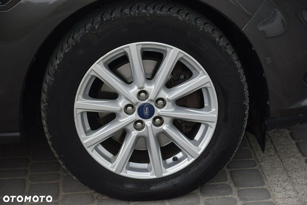 Ford S-Max - 13
