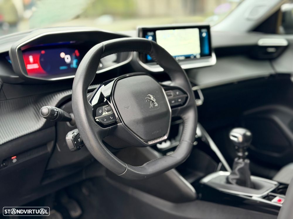 Peugeot 2008 1.2 PureTech Allure Pack - 30