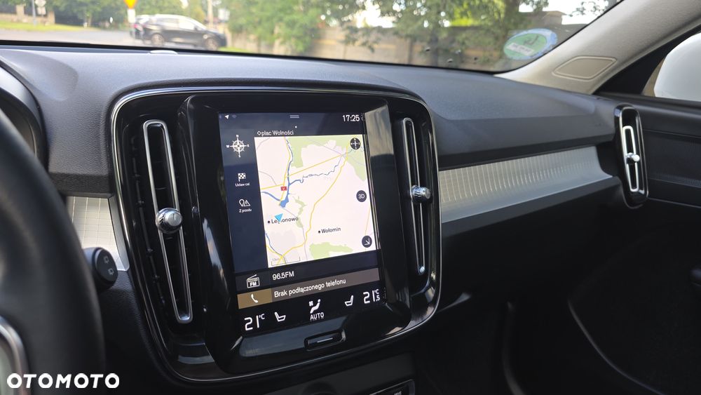 Volvo XC 40 D3 Geartronic Momentum Pro - 9