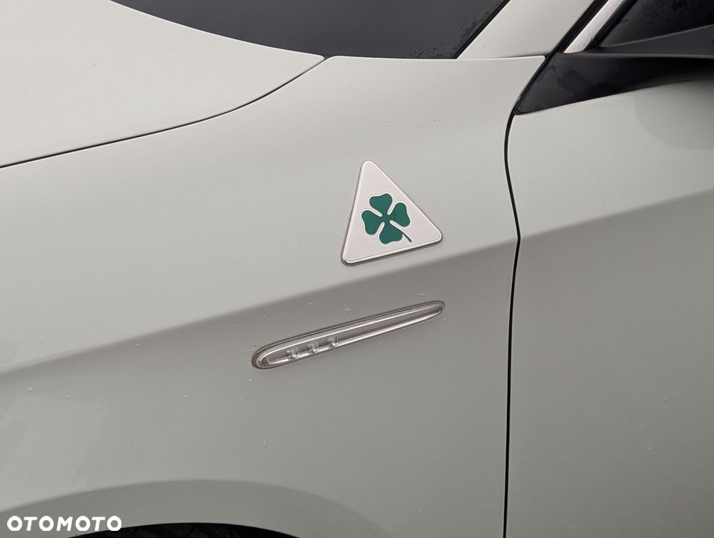 Alfa Romeo Giulietta 1750 TBi QV TCT - 16