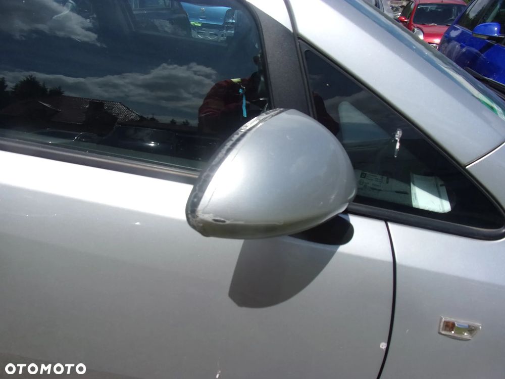 OPEL CORSA D zderzak maska lusterka szyby wnętrze fotele części - 9