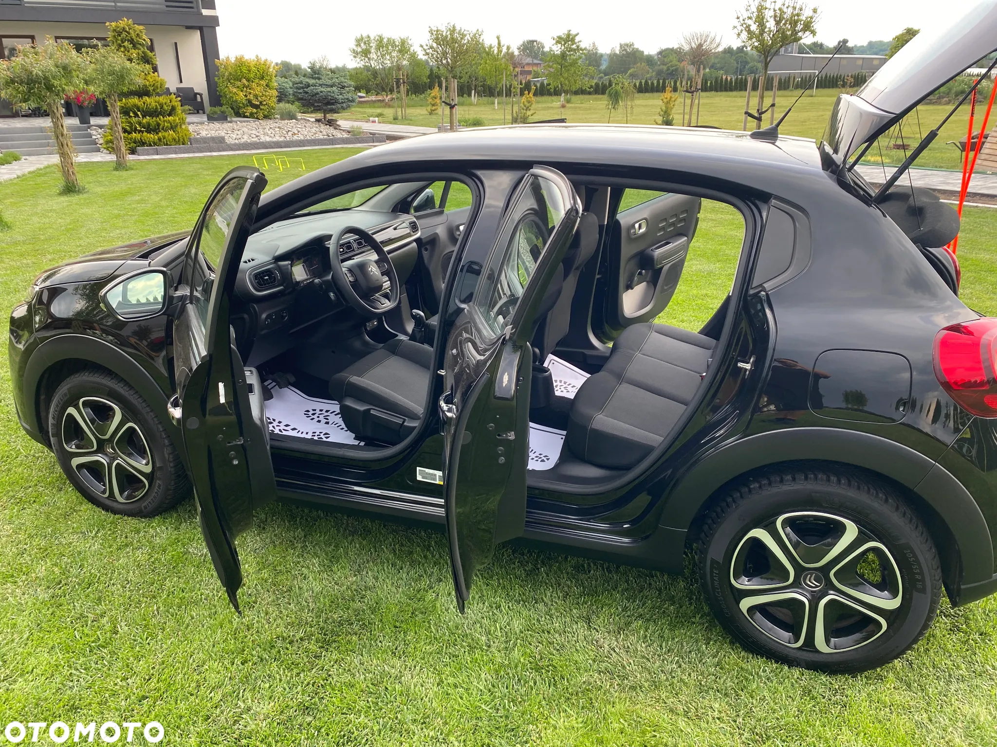 Citroën C3 1.2 PureTech GPF Shine - 29