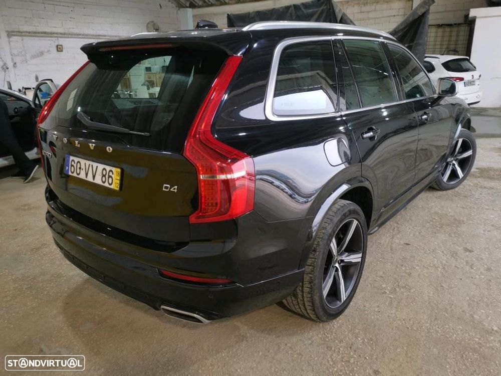 Volvo XC 90 2.0 D4 R-Design - 21