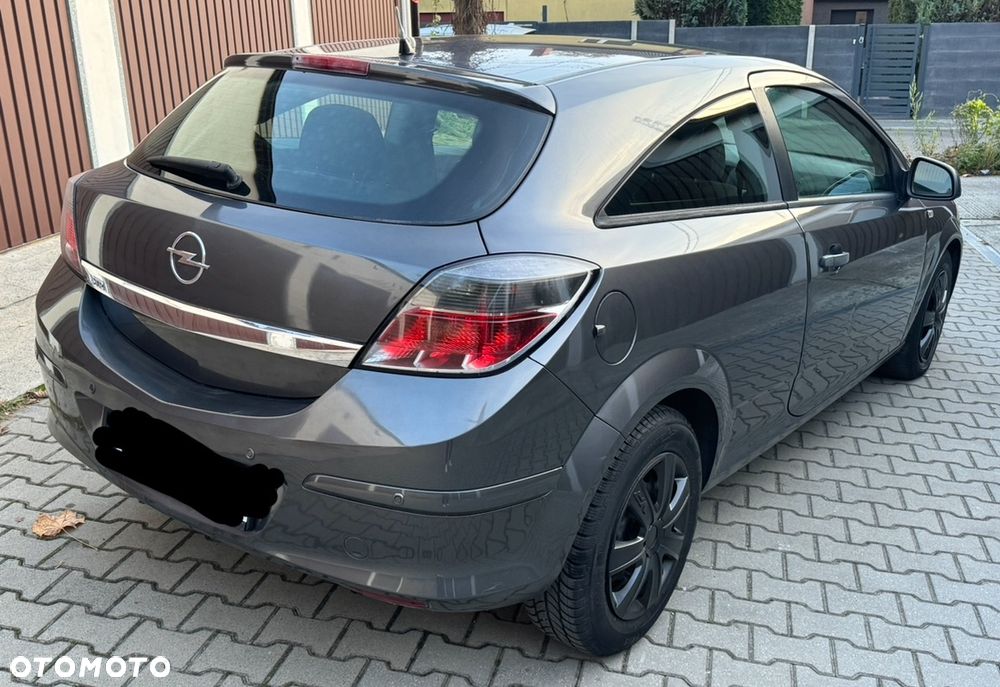 Opel Astra III GTC 1.4 Cosmo - 10