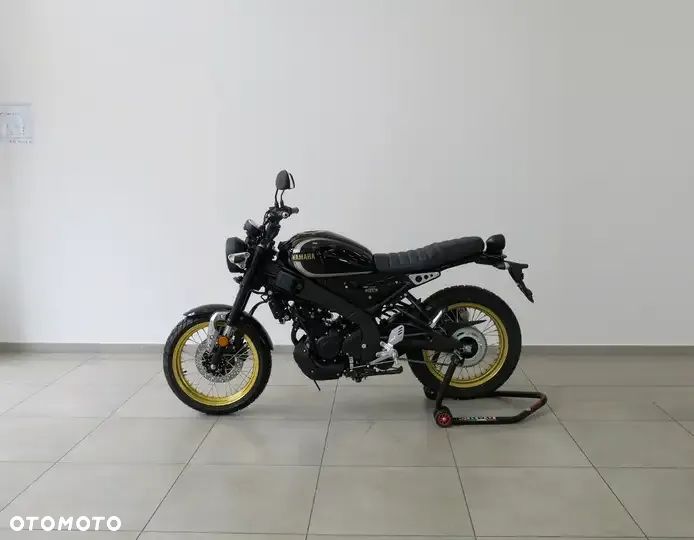Yamaha XSR - 4