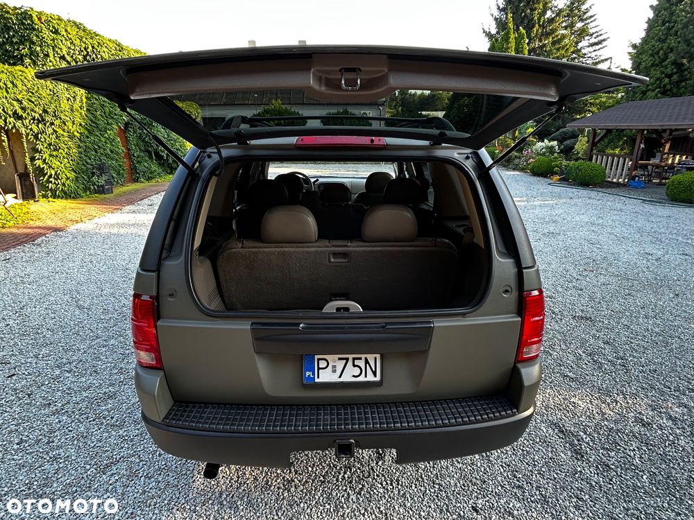 Ford Explorer 4.6 - 38