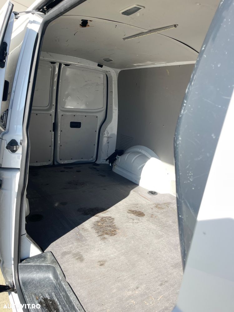 Volkswagen Transporter 2.0TDI  LUNG  USI SPATE - 24