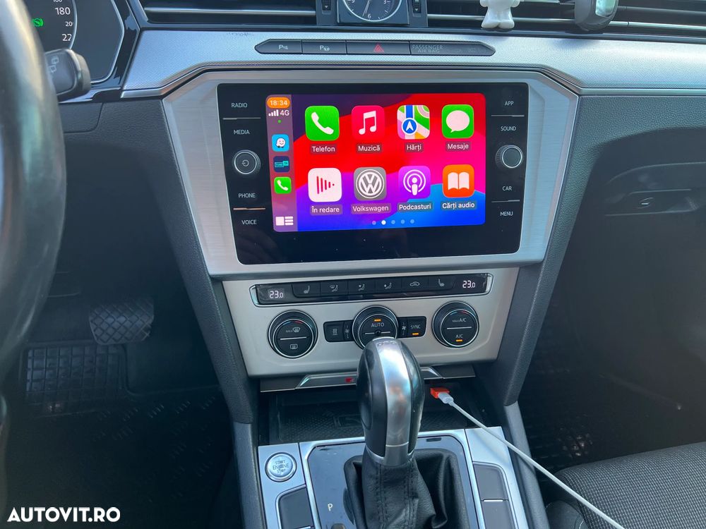 Volkswagen Passat 2.0 TDI SCR 4Motion DSG Highline - 9