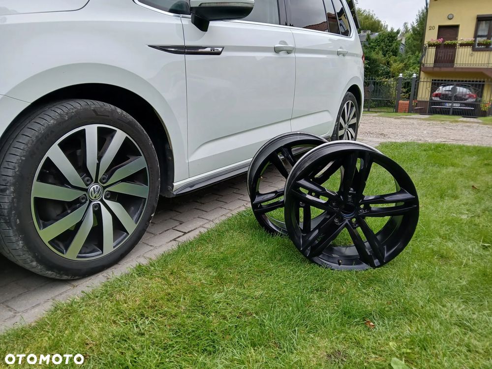 Volkswagen Touran 1.8 TSI BMT Highline DSG - 9