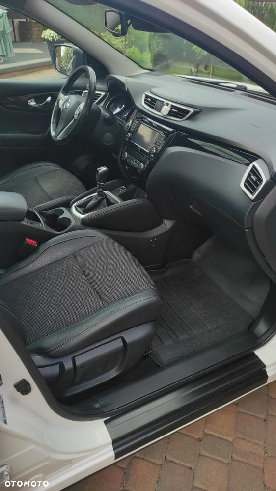 Nissan Qashqai 1.5 dCi Tekna - 11