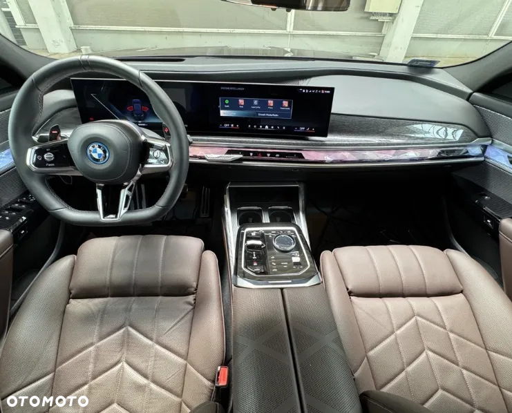 BMW Seria 7 M760e PHEV xDrive sport - 5
