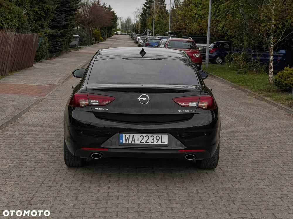 Opel Insignia 2.0 T 4x4 Innovation S&S - 4