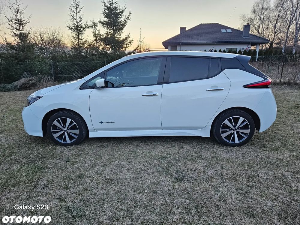 Nissan Leaf 40 kWh N-Connecta - 2