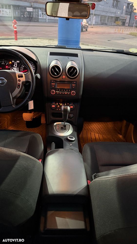 Nissan Qashqai 2.0 DCI 4 x 4 DPF Aut 360 - 11