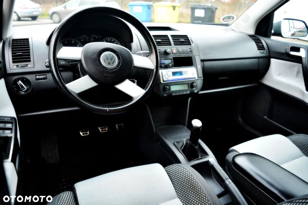 Volkswagen Polo Cross - 10