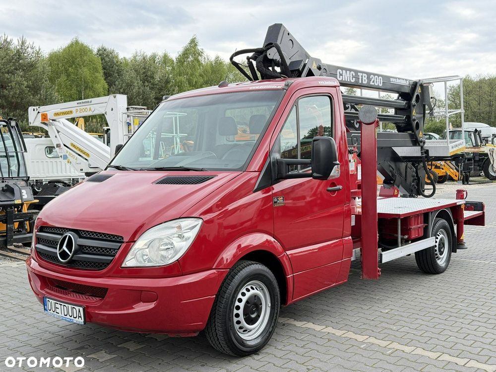 Mercedes-Benz Sprinter - 4