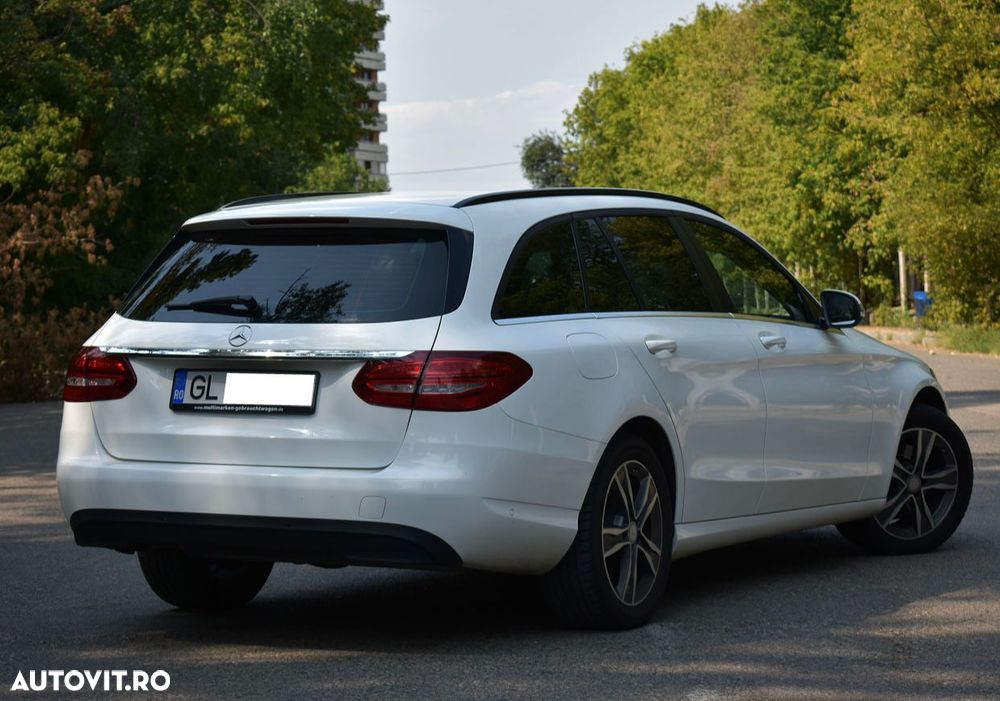 Mercedes-Benz C 220 d 4Matic T 7G-TRONIC - 4