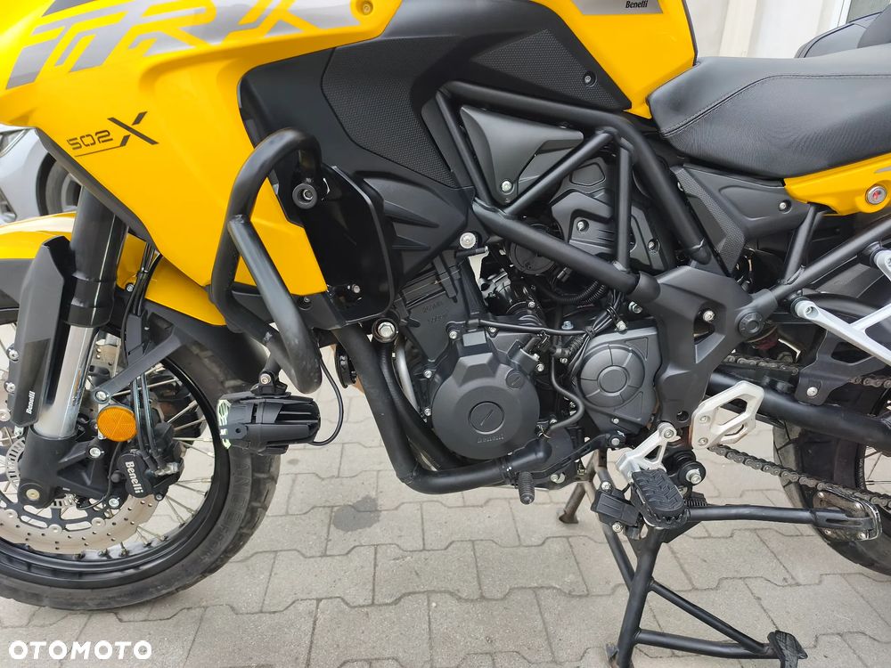 Benelli TRK 502X - 11