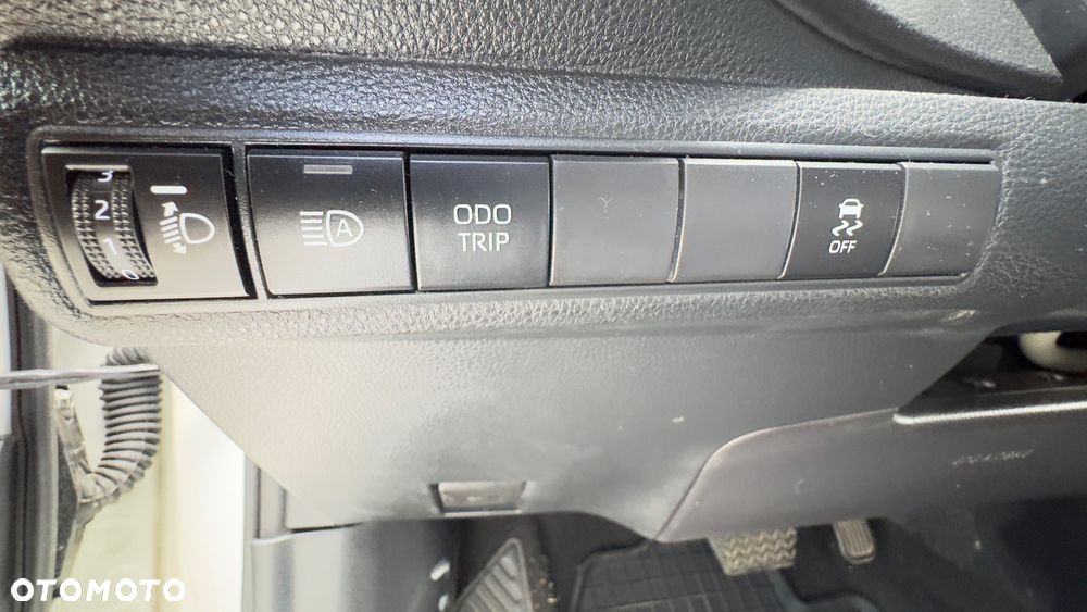 Toyota Corolla 1.8 Hybrid Comfort - 39