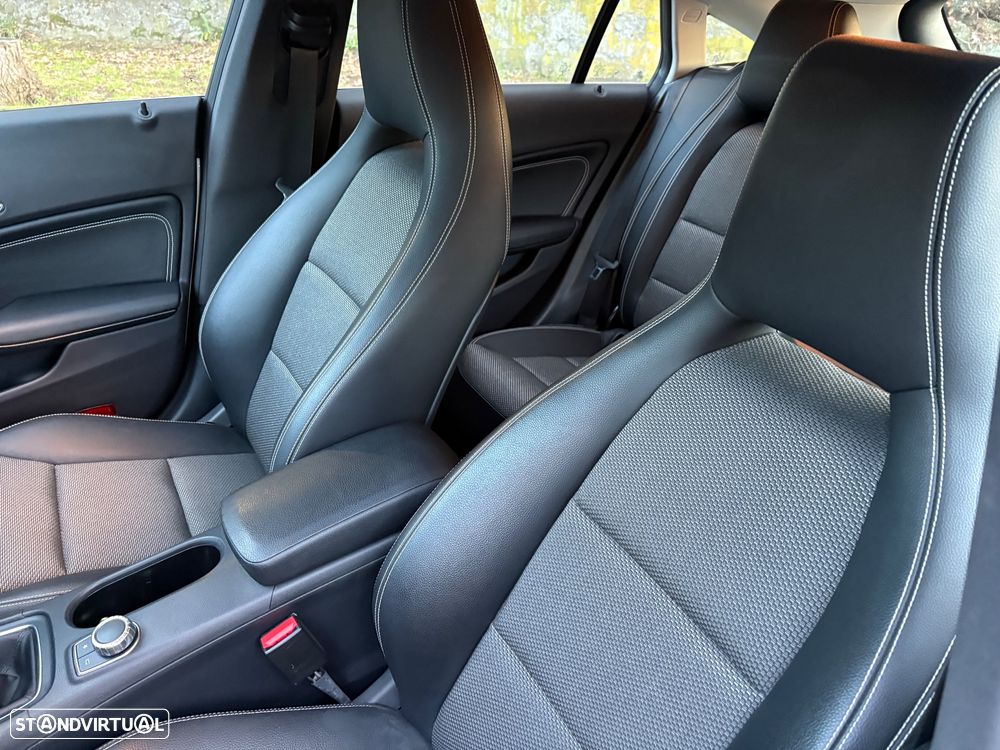 Mercedes-Benz CLA 180 d BlueEFFICIENCY Edition - 13