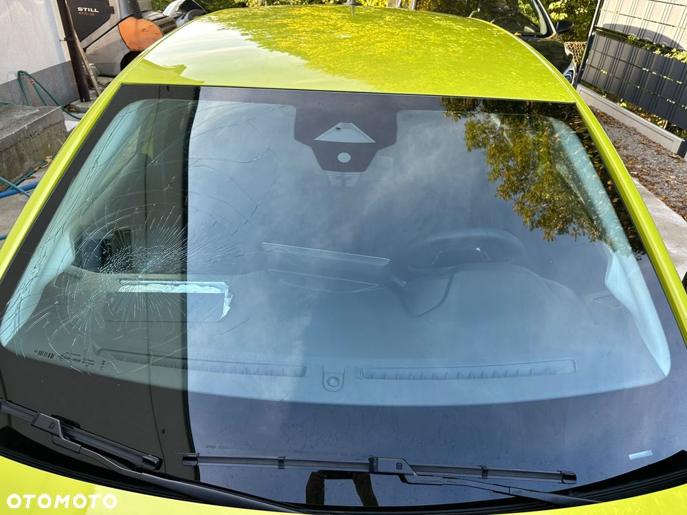 Peugeot 208 - 20