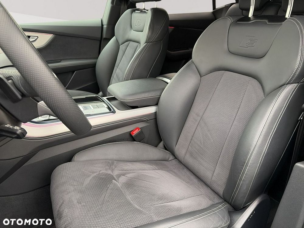 Audi Q8 50 TDI quattro tiptronic - 13