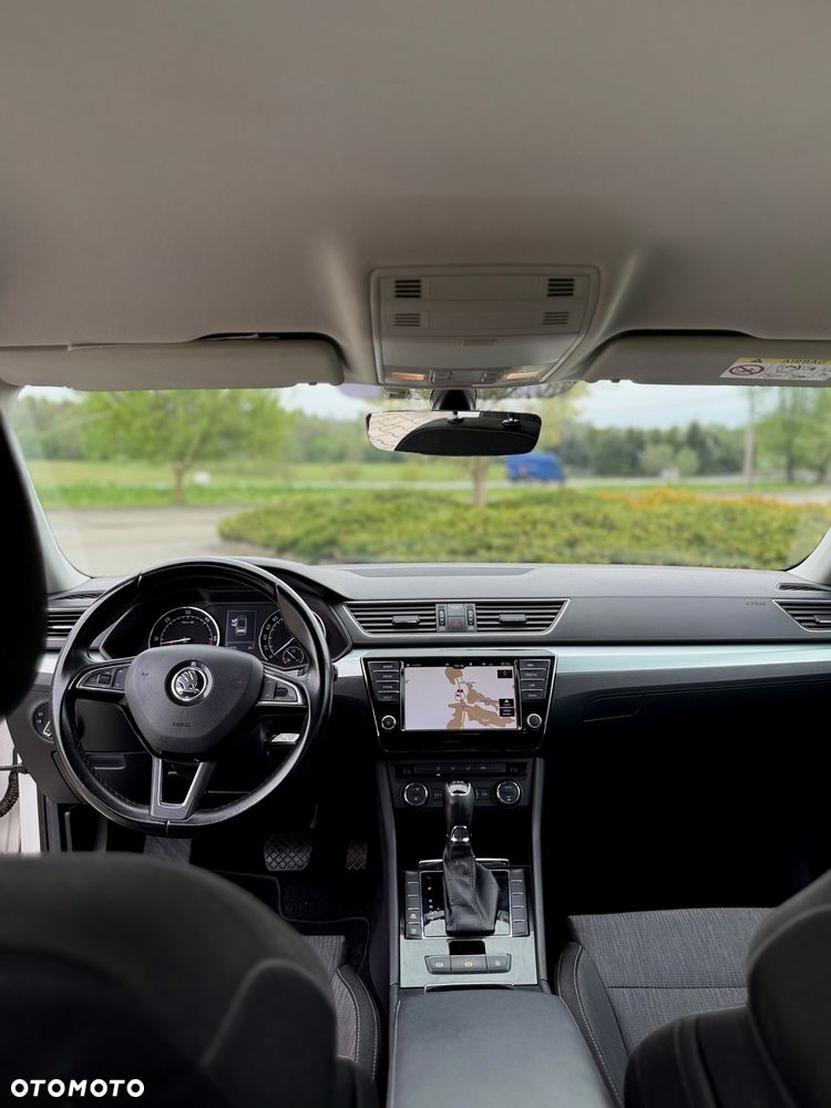 Skoda Superb 2.0 TDI DSG Ambition - 5