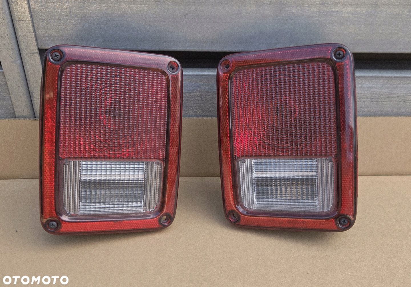 JEEP OE WRANGLER JK JKU LAMPA TYŁ TYLNA PRAWA USA ORYGINAŁ 55077890AD - 1