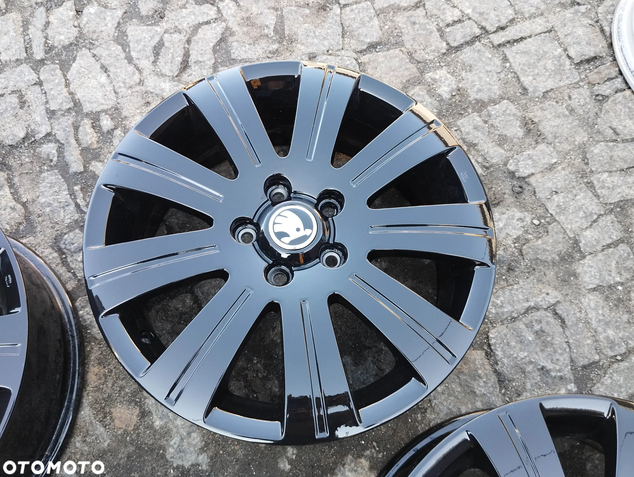 Alu Felgi Skoda Superb 2x112 17 ET45 - 9