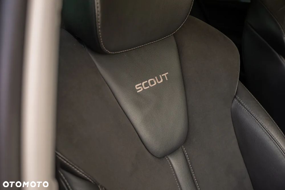 Skoda Octavia 2.0 TDI DSG 4x4 Scout First Edition - 22