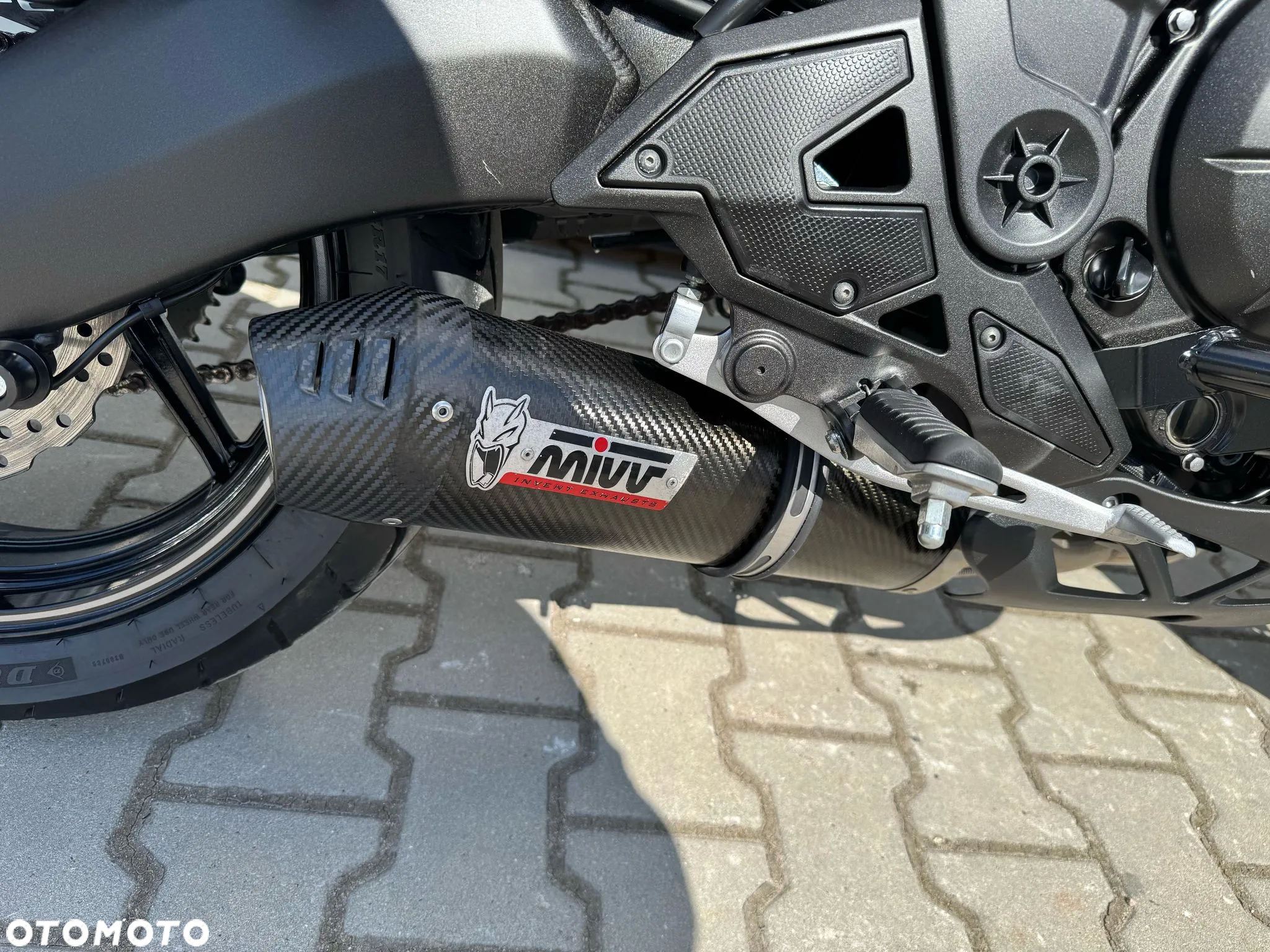 Kawasaki Versys 650 - 11