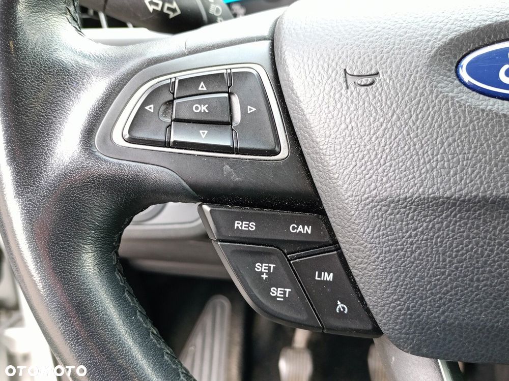 Ford Kuga 1.5 EcoBoost FWD Titanium - 12