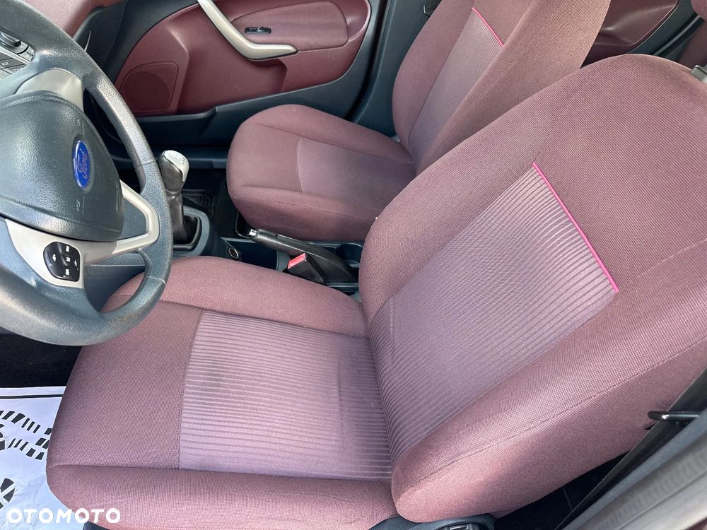 Ford Fiesta 1.25 Ambiente - 19