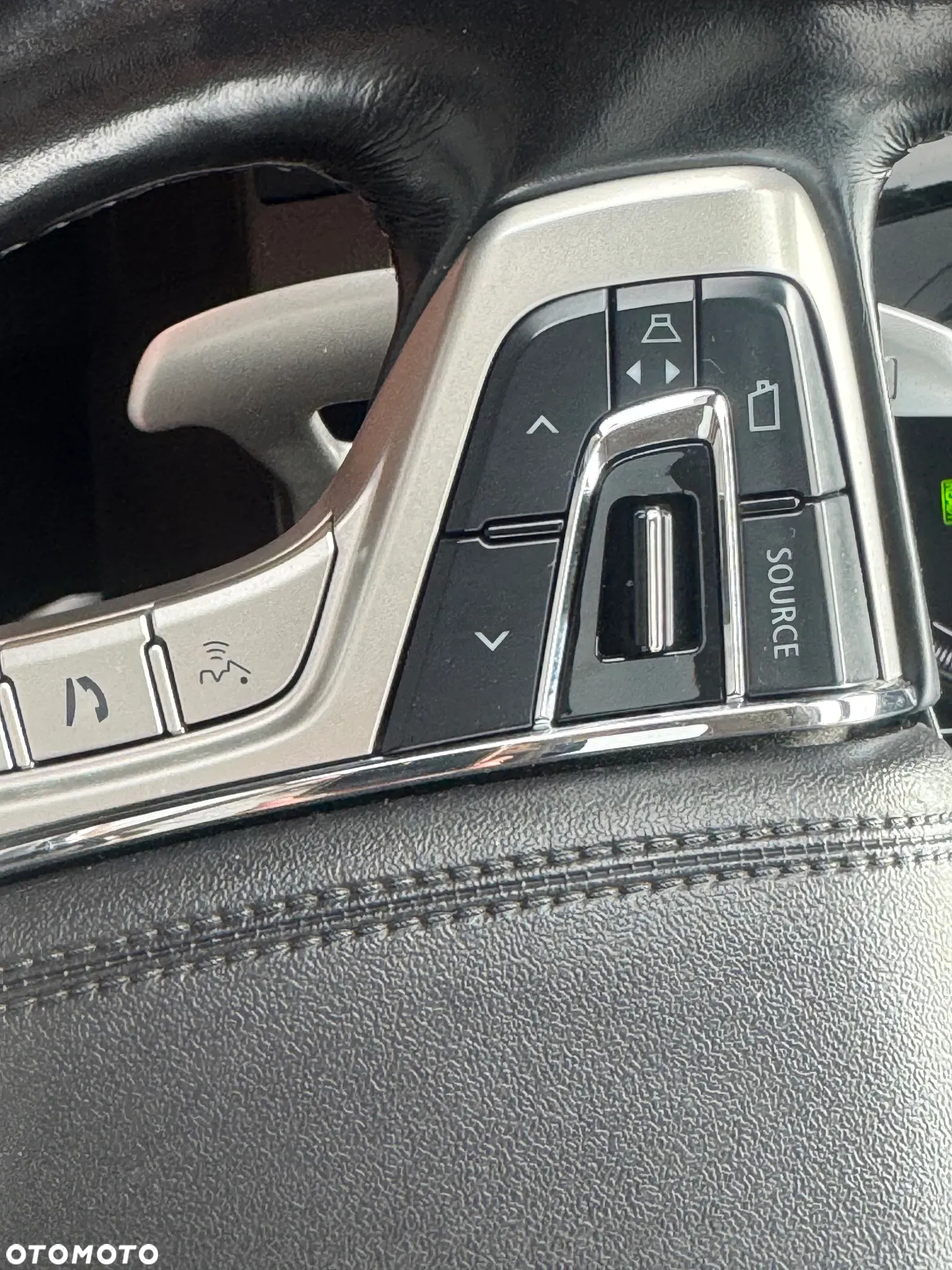 Mitsubishi Outlander PHEV Instyle NAVI + - 17