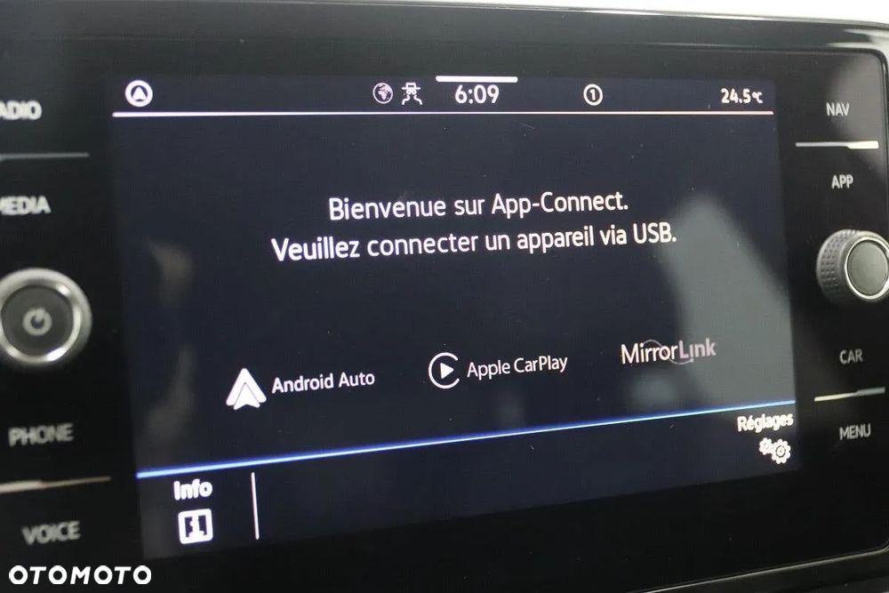 Volkswagen T-Roc 1.5 TSI R-Line DSG - 24