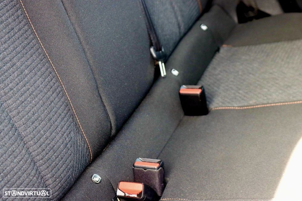 Peugeot 208 1.2 PureTech Active - 25