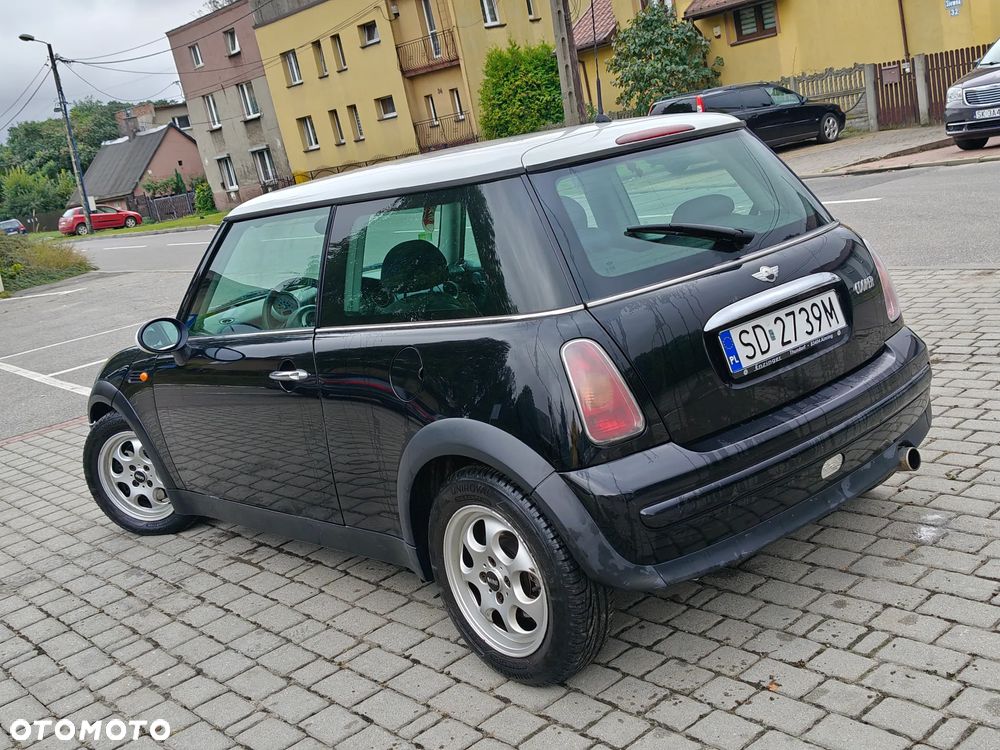 MINI Cooper Standard - 4