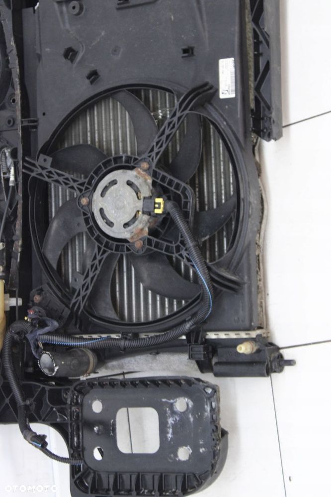 FIAT GRANDE PUNTO EVO 05R- 1.4 B PAS PRZEDNI CHŁODNICE KOMPLET - 11