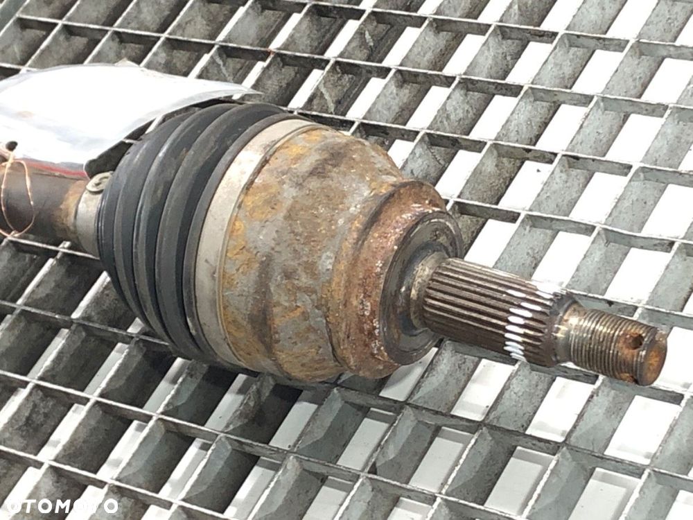 PÓŁOŚ LEWY PRZÓD  MITSUBISHI ASX (GA_W_) 2009 - 2022 1.8 DI-D 110 kW [150 KM] olej napędowy - 3