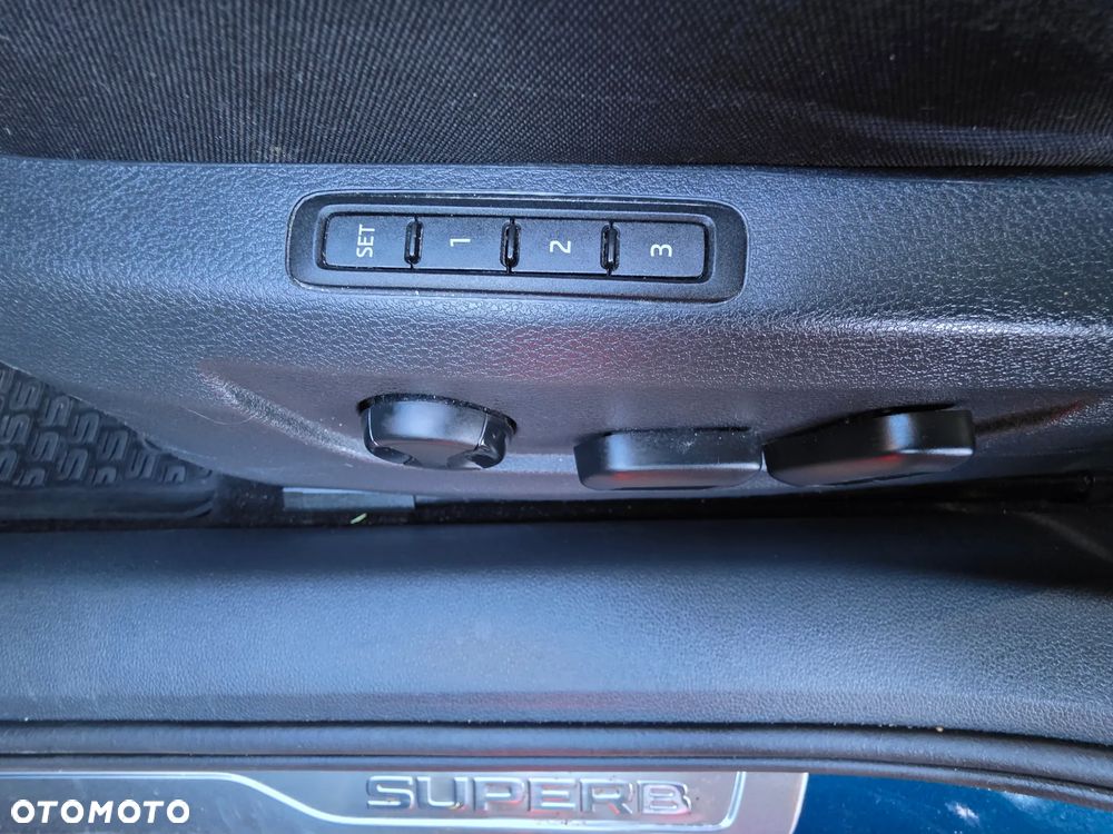 Skoda Superb 1.4 TSI Plug-In Hybrid Style DSG - 26