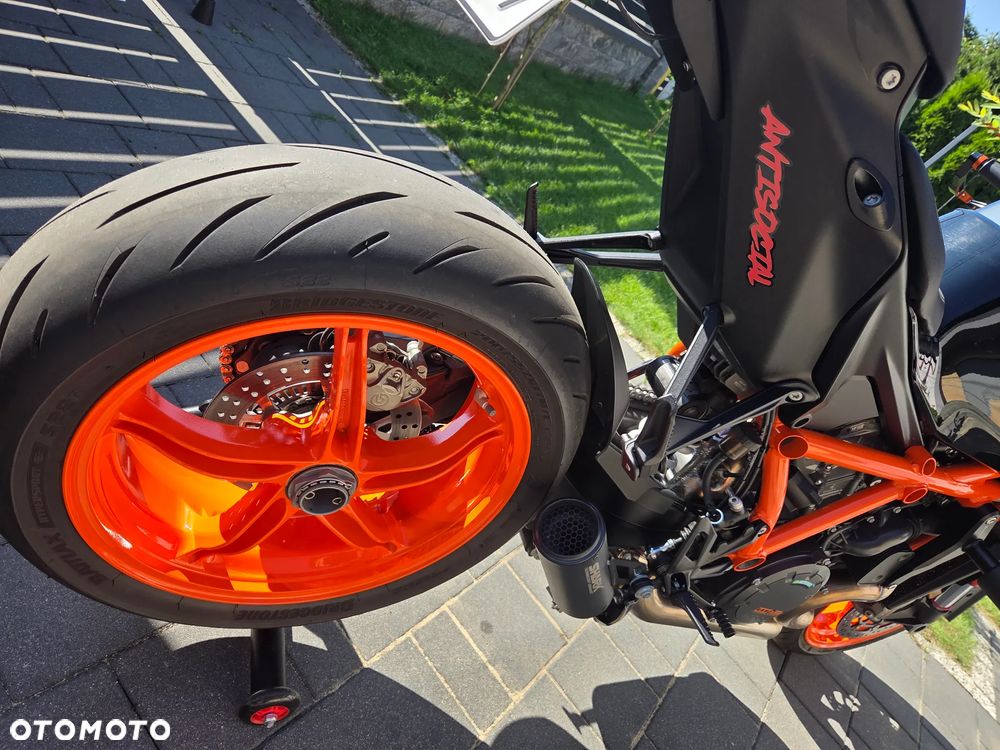 KTM Super Duke - 13