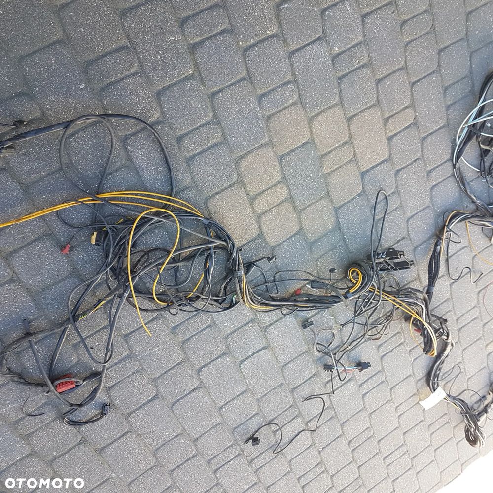 Kostka kość wtyk stacyjki wiązka elektryka instalacja MERCEDES W201 W202 W124 W126 dużo częsci 124 - 33