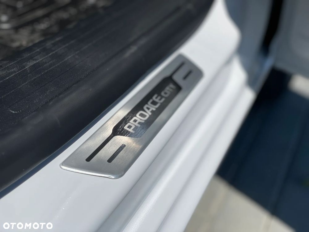 Toyota Proace City - 12