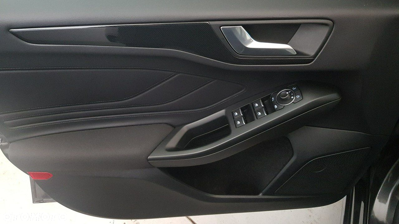 Ford Focus - 24